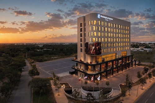 Holiday Inn Express And Suites Monterrey Sendero