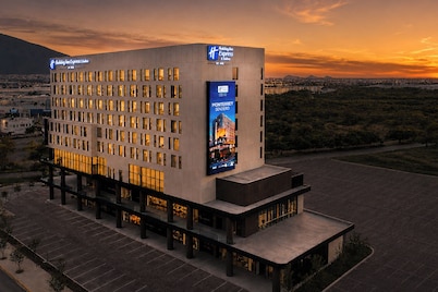 Holiday Inn Express And Suites Monterrey Sendero