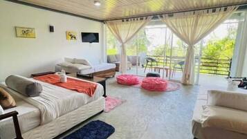 Deluxe Triple Room, Balcony, Mountain View