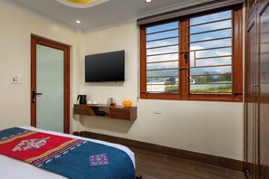 Family Double Room, City View | Laptop workspace, blackout drapes, soundproofing, free WiFi - Lee Homestay SaPa (Sa Pa)