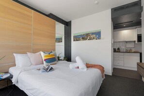 1 chambre, bureau, accès Internet