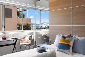 1 chambre, bureau, accès Internet