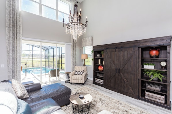Living area - This 5 bedroom home is ideal for an elegant memorable family vacation (Kissimmee)