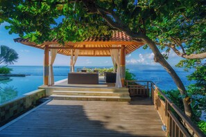 Property grounds - Raaga Samudra Villa (Padangbai)