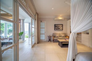 Room - Raaga Samudra Villa (Padangbai)