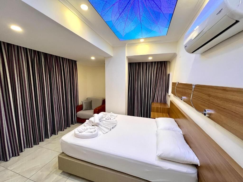 Quadruple Room, City View