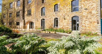 « Studio L'Erdre au Moulin » avec terrasse privée, jardin commun et Wi-Fi