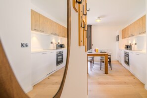 Rumah | 4 kamar tidur