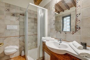 House - Amazing Chianti Site Pini Shared Pool (Castelfiorentino)