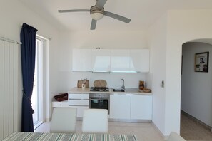 2 bedrooms - Felloniche Apartment Sea View (Castrignano del Capo)