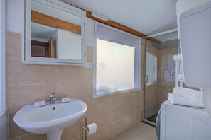 House - La Casa Di Rosy E Adri (Sanremo)