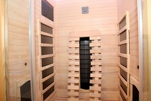 Sauna - Deichkrone - New Deichkrone vacation apartment with harbor view, balcony & (Krummhörn)