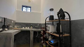 House, 3 Bedrooms, Accessible, Smoking | Interior