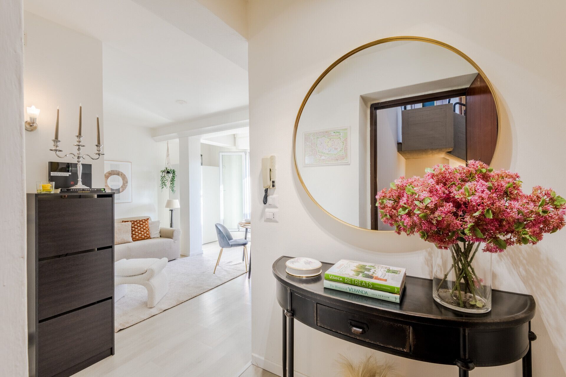 Bright Panoramic Penthouse With Stunning Wrap-around Terrace - Lucca