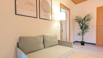 Family Condo, Valley View