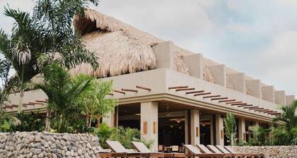 Naio Hotel