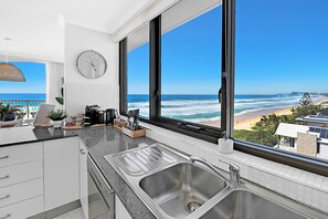 Fridge, microwave, oven, stovetop - Absolute Beachfront on Albatross - SeaView 3 bed (Mermaid Beach)