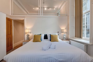 City Apartment | Iron/ironing board, free WiFi
