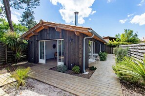 Exterior - Renovated house with garden and terrace (Andernos-les-Bains)