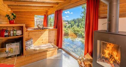 Cozy Waterside Mini Villa near Gstaad & Interlaken