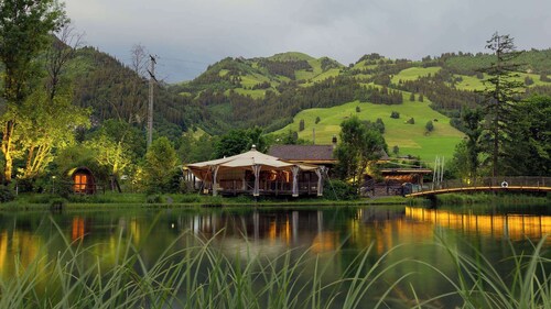 Private Lake Mini Villa near Gstaad & Interlaken
