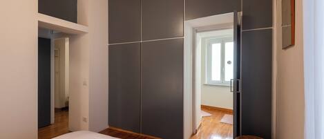 Blackout curtains, iron/ironing board, free WiFi