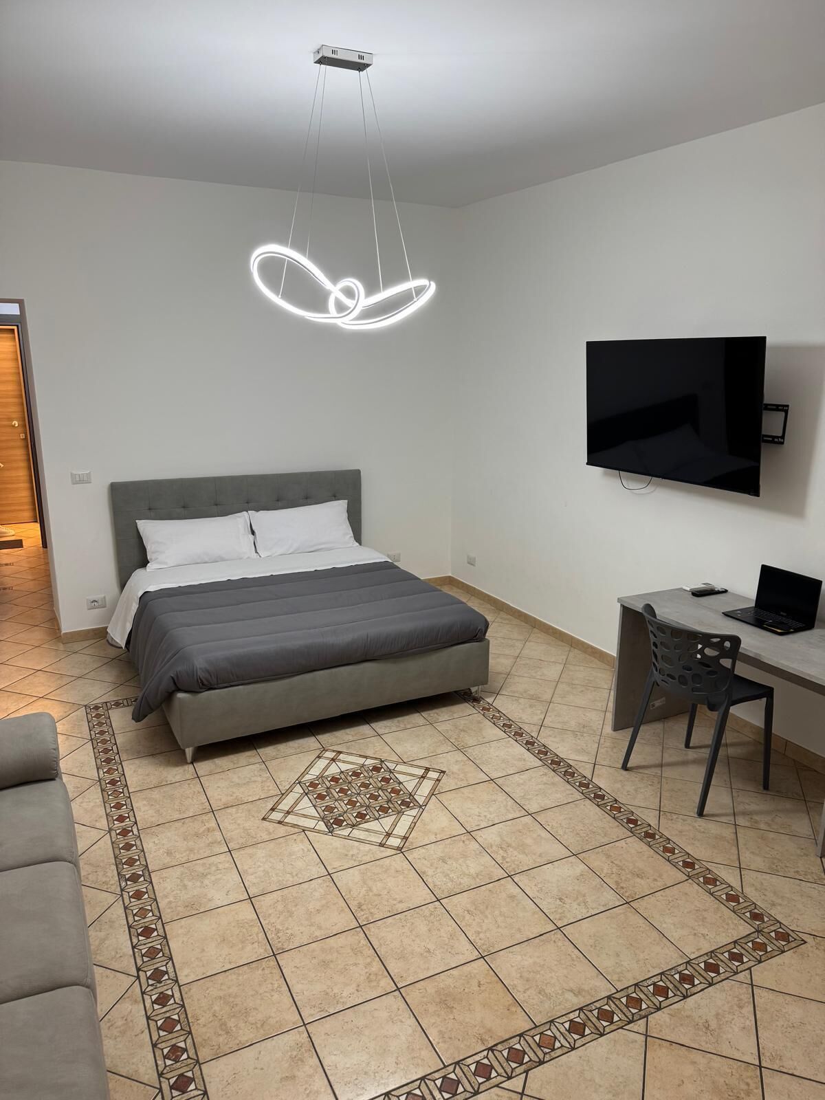 1 chambre, fer et planche à repasser, Wi-Fi, draps fournis