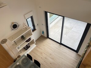 Interior - The vineyard setting, the luxurious gite (Wettolsheim)
