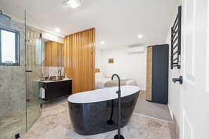 Apartamento Deluxe, vistas al mar | Baño