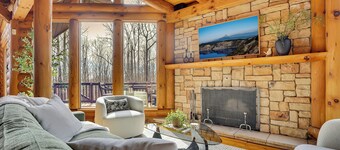 Juniper Cabin | Hot Tub, Pond + Fire-pit, A-Frame