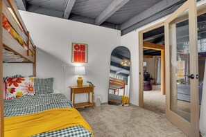 4 chambres, accès au Wi-Fi (inclus), literie fournie
