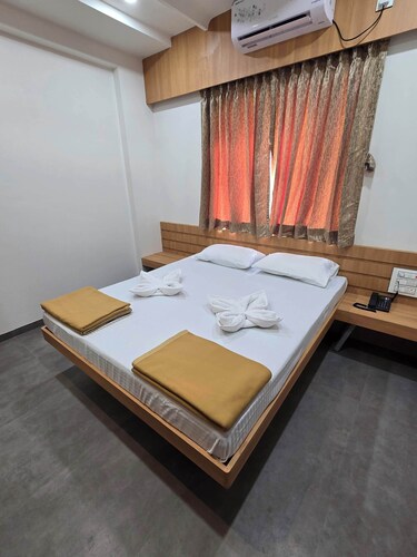 Hotel Sagar Family Lodge