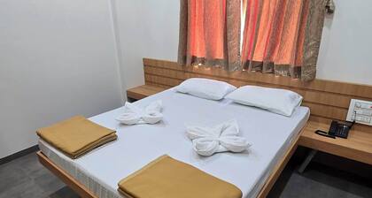 Hotel Sagar Family Lodge