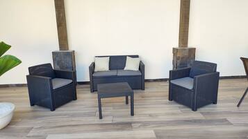 House, 2 Bedrooms, Smoking | Property grounds