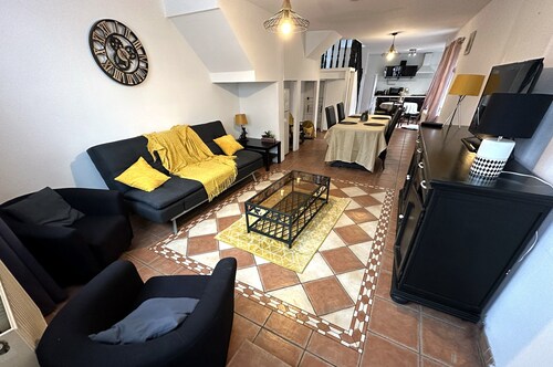 Charming Cottage in a Converted Farmhouse with Wi-Fi