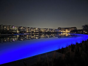 Outdoor pool - Luxury Apartment near Mall of Africa, Waterfall Estate, Midrand, Johannesburg (Midrand)