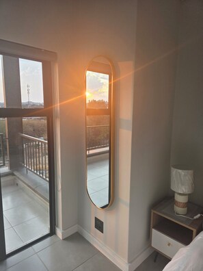 Interior - Luxury Apartment near Mall of Africa, Waterfall Estate, Midrand, Johannesburg (Midrand)