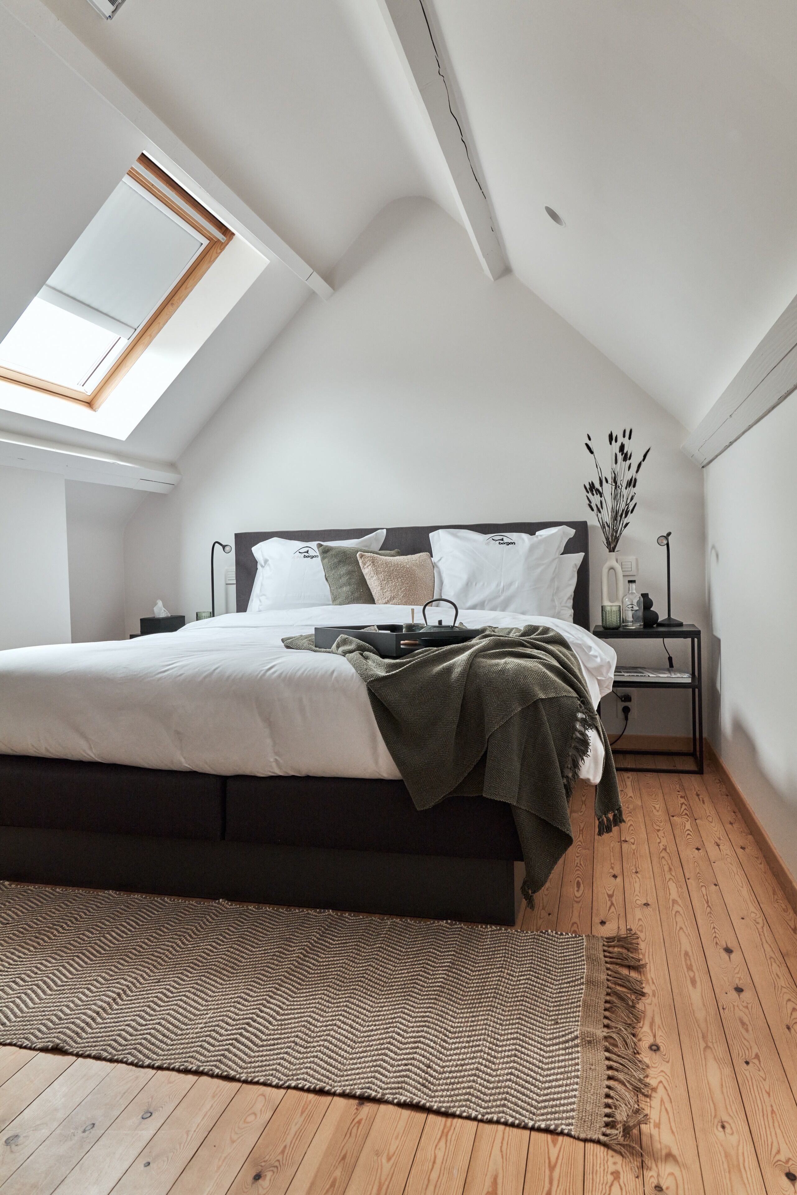 Deluxe Double Room, Hill View | Soundproofing, free WiFi