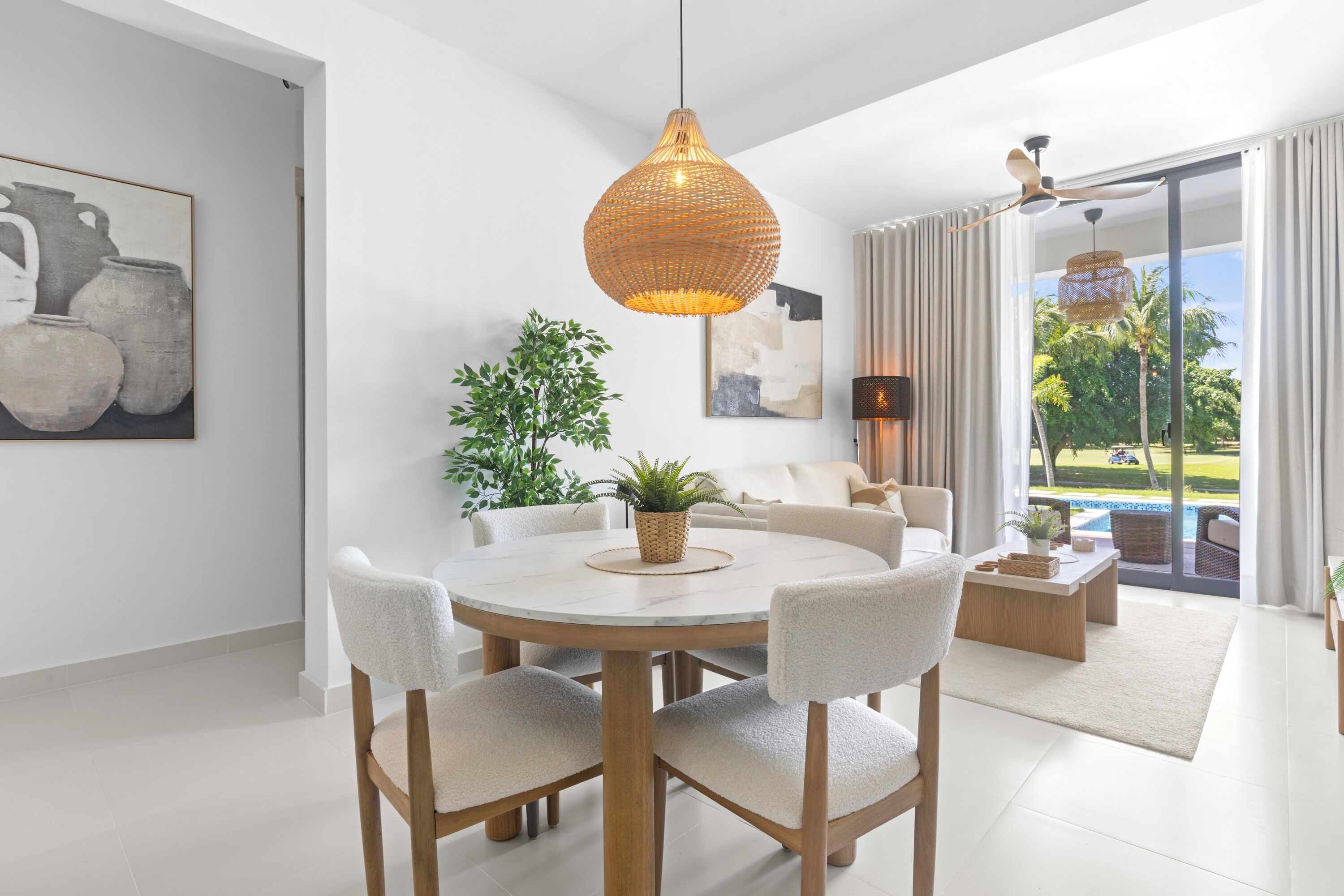 Deluxe Apartment, 2 Bedrooms, Golf View | Dining