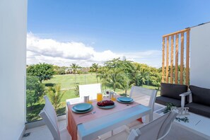 Penthouse Premium, 3 chambres, vue golf | Terrasse/Patio