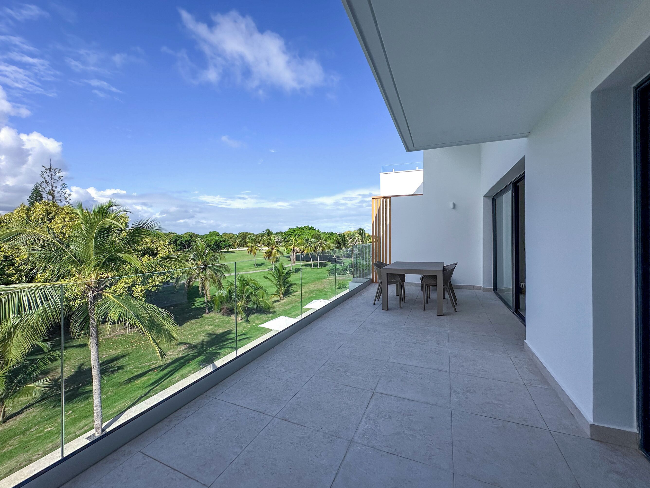 Penthouse Deluxe, 2 habitaciones, vista al campo de golf | Restaurante al aire libre