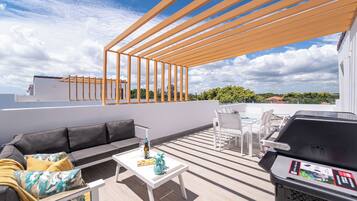 Premium Penthouse, 3 Bedrooms, Golf View | Terrace/patio