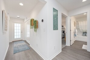 Interior - Whispering Palm Breeze Cottage at Eastport - 3/2 w/ PRIVATE POOL in The Village of Moultrie Creek (Moultrie Creek, The Villages)