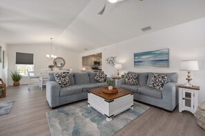 Smart TV, fireplace - Whispering Palm Breeze Cottage at Eastport - 3/2 w/ PRIVATE POOL in The Village of Moultrie Creek (Moultrie Creek, The Villages)