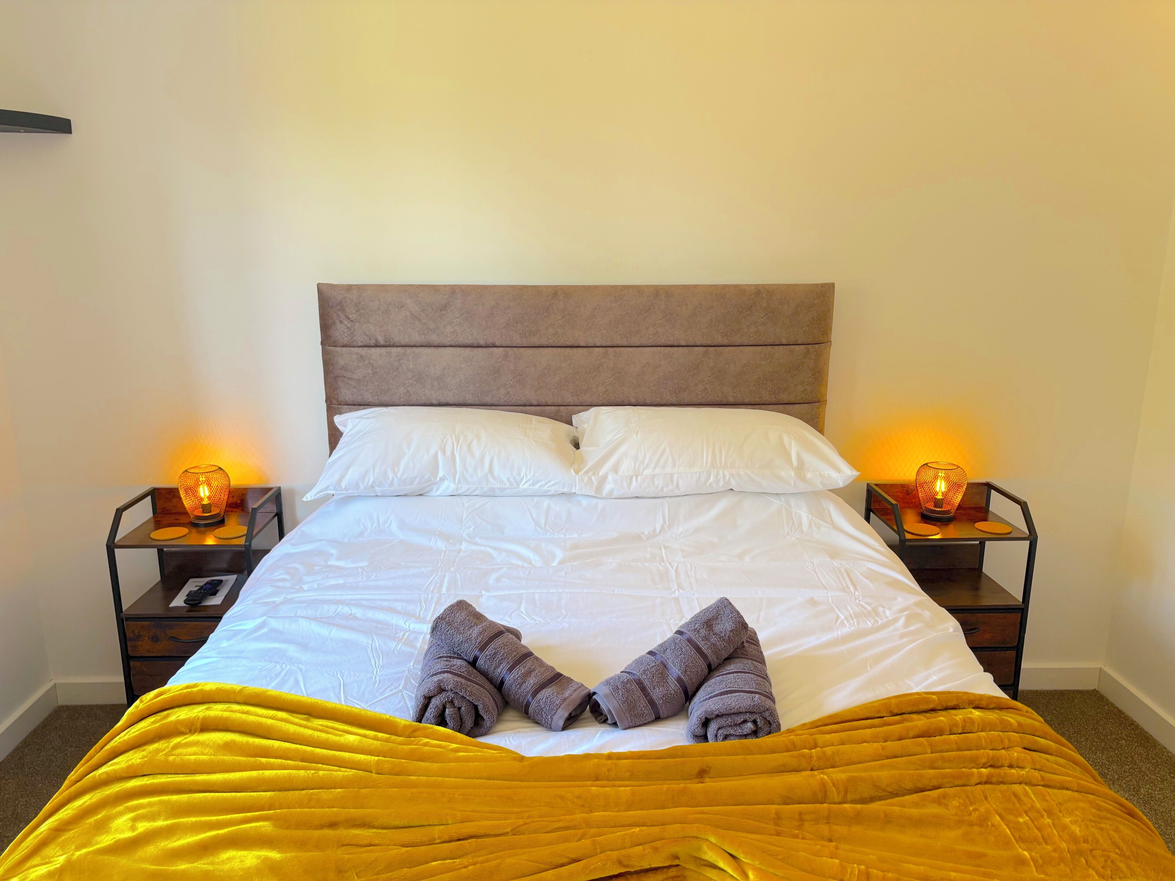 4 chambres, fer et planche à repasser, lit parapluie, Wi-Fi gratuit