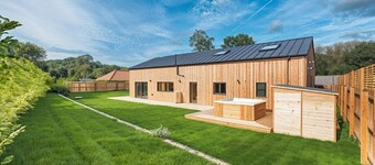 Two Duck Barn - A spacious, high quality barn conversion in a great location