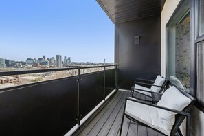 Property grounds - Top Floor w/ Garage | 1BR Corner Loft | LoHi Denver | Dog-Friendly (Denver)