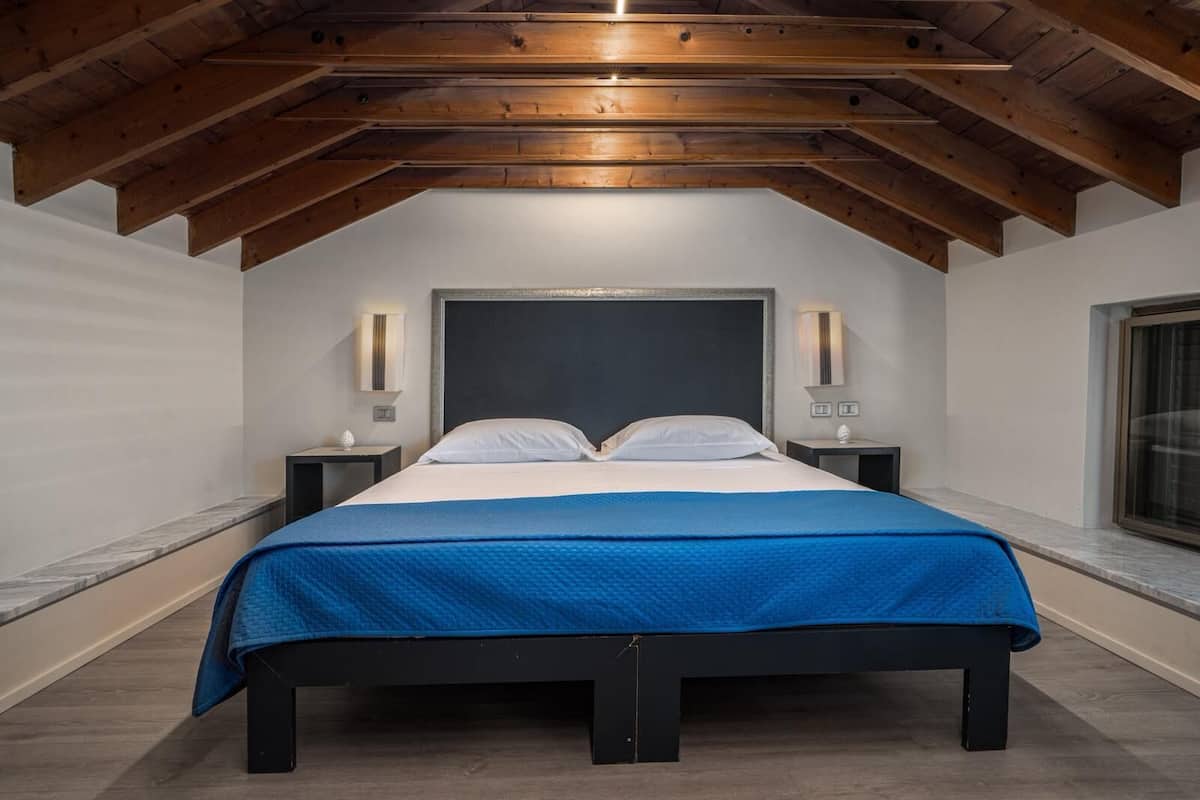Ai Faraglioni N.4 | Premium bedding, minibar, desk, bed sheets
