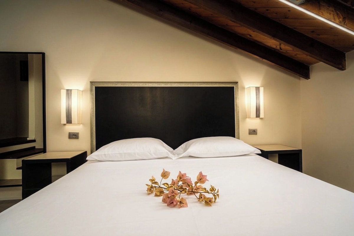 Ai Cannoni N.1 | Premium bedding, minibar, desk, bed sheets