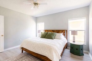 House, Multiple Beds, Pool Access (Disney Days & Sunshine Stays) | 6 bedrooms, individually decorated, individually furnished - Theme Park Days & Sunshine Stays (Kissimmee)